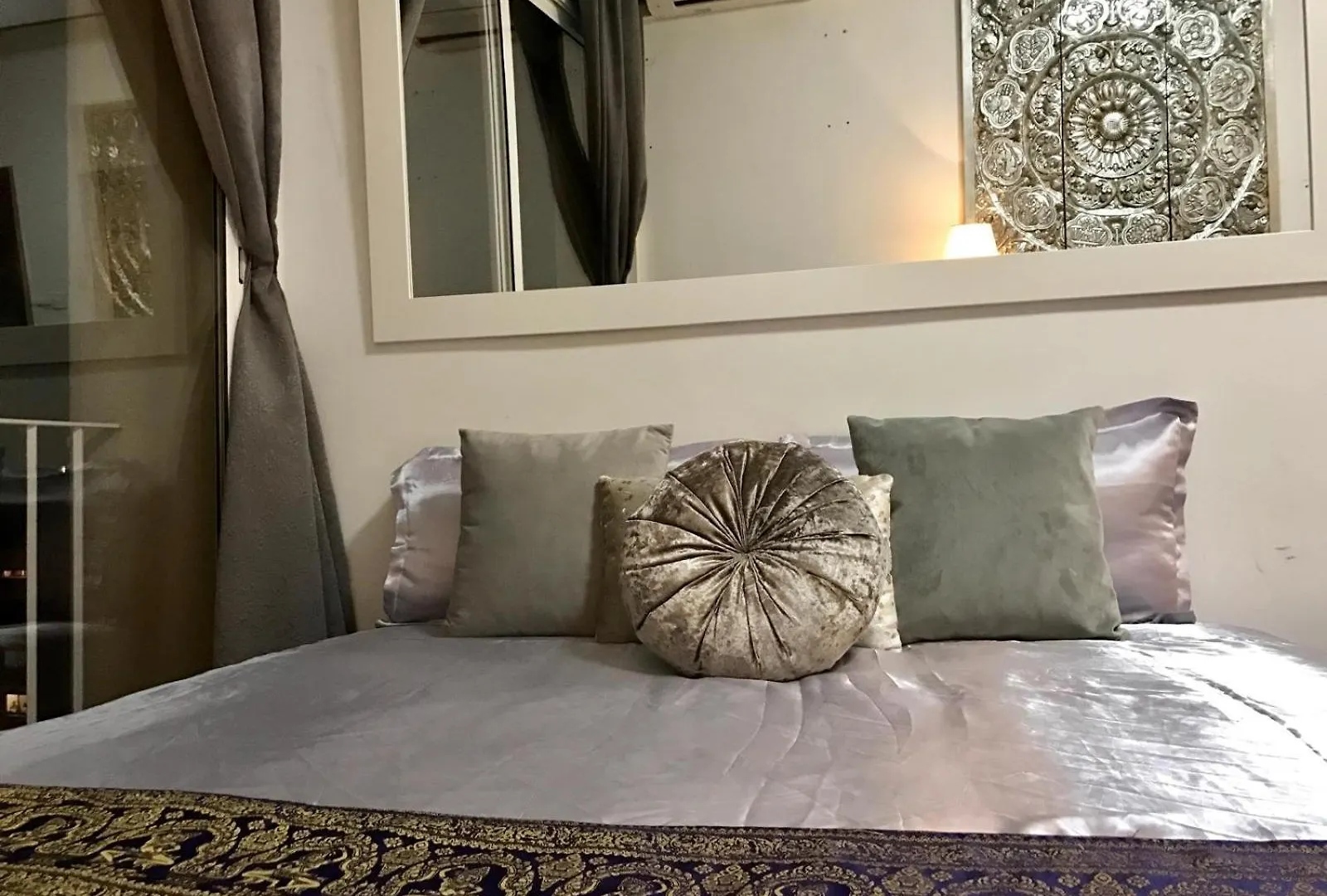 Erandi Ramblas Rooms برشلونة 0*,